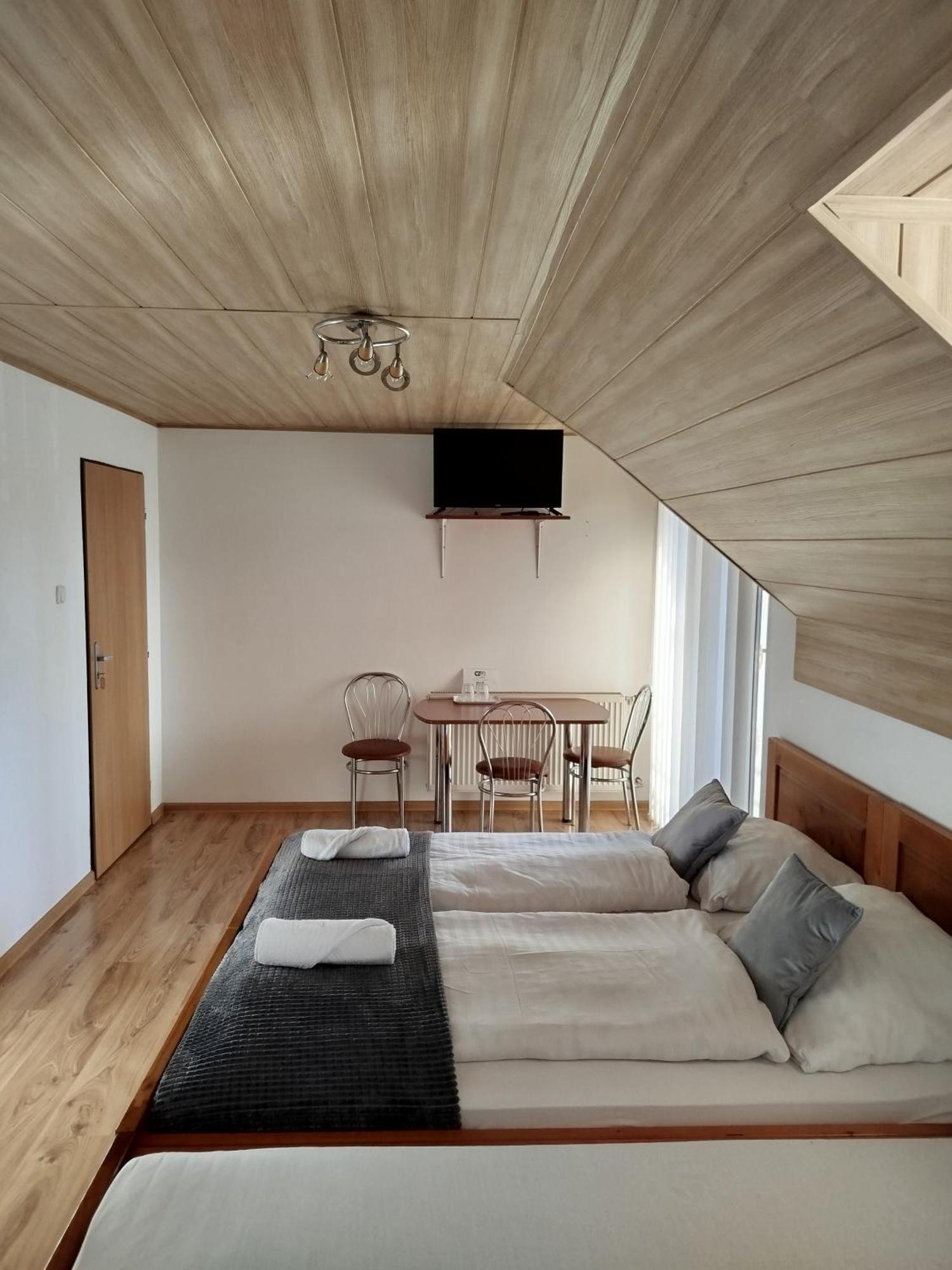 Guest House Kovalik Suchá Hora エクステリア 写真